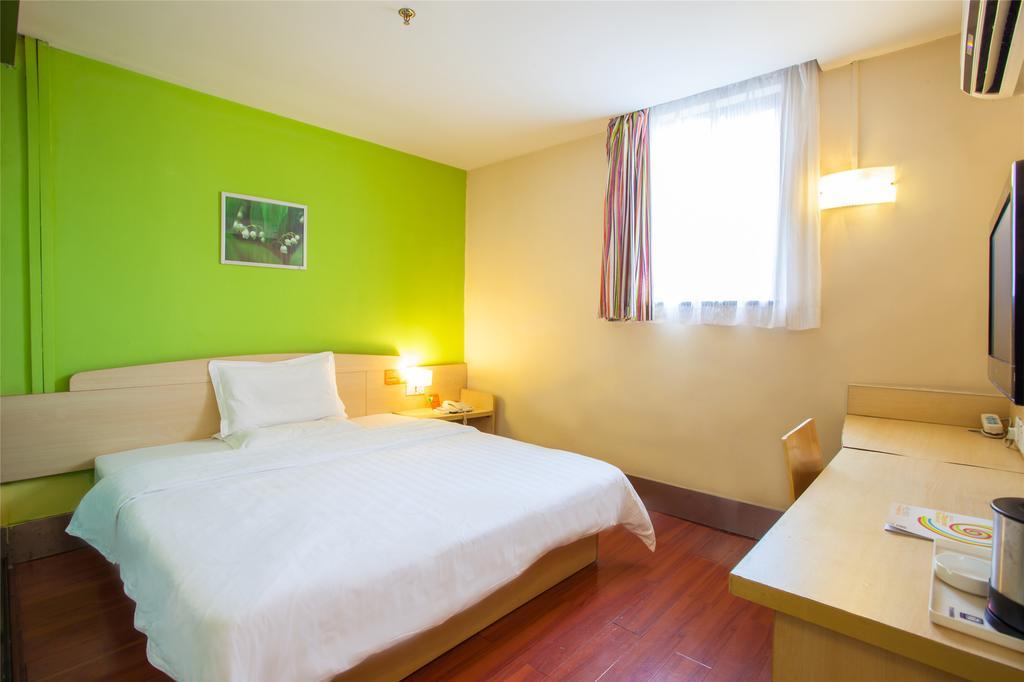 7Days Inn Qingdao Haiyunan Xinglong Road Room photo