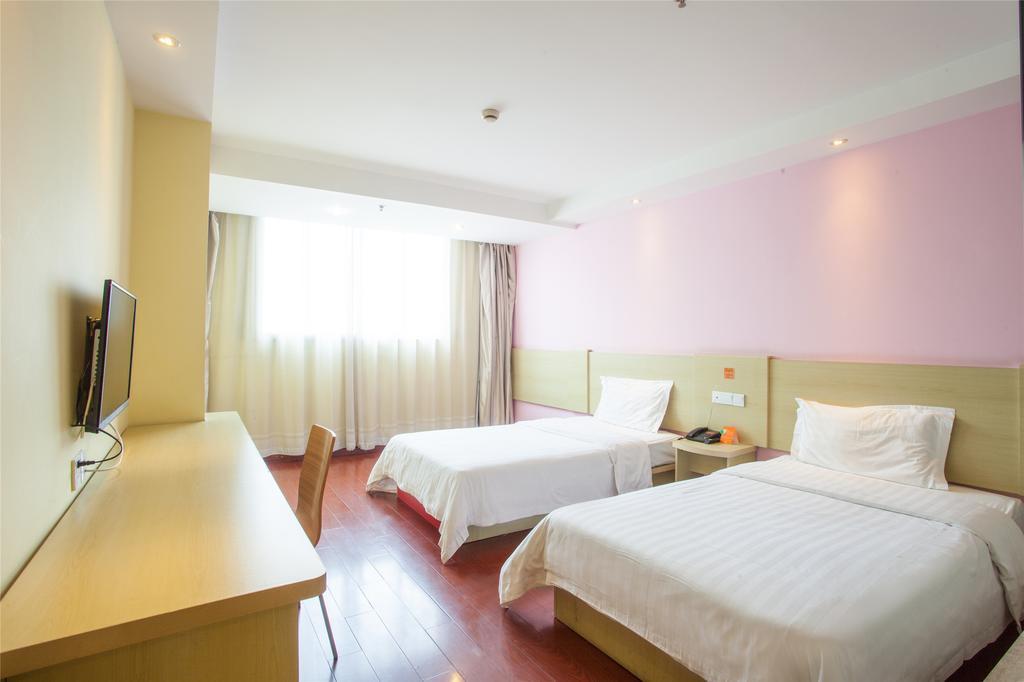 7Days Inn Qingdao Haiyunan Xinglong Road Room photo